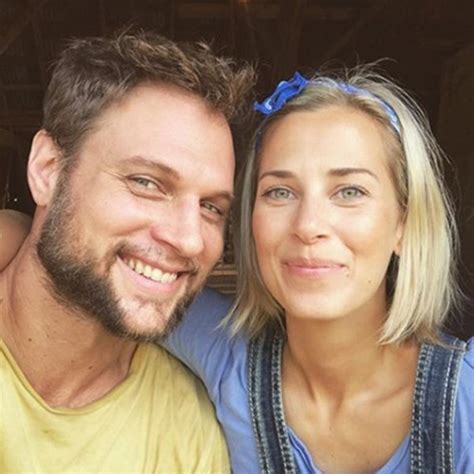 Jonathan Scotts Ex Girlfriend Jacinta Kuznetsov Is Engaged E Online