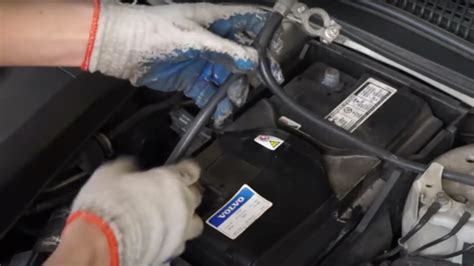 How To Replace The Car Battery On A Volvo V Car Ownership Autotrader