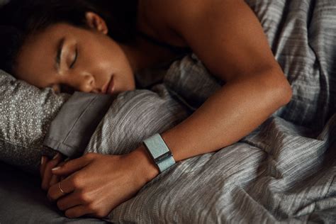 Aruliden Designs Wearable Fitness Tracker That Can Be Worn At All Times