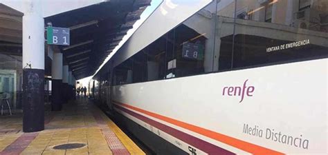 Renfe Ampl A Una Conexi N Con Enlace A Puertollano Enclm