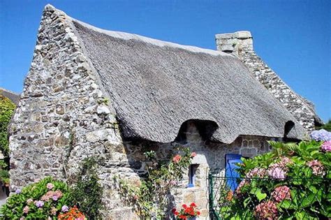 100 Lieux Incontournables De La Bretagne Le Hameau De Kerascouet