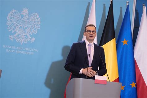 Morawiecki apeluje do Orbana o rezygnację z importu rosyjskiej ropy