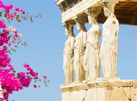 Templo De Erechtheion En La Acr Polis De Atenas Foto De Archivo