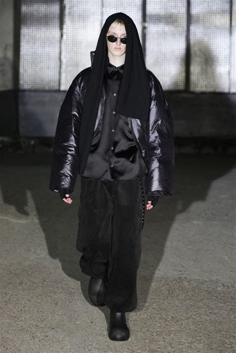 Black Out Spring 2023 Men's Fashion Trend | The Impression