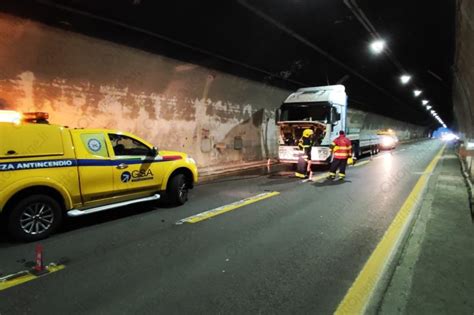 Foto Tragedia Sfiorata In Autostrada Domato Un Nuovo Incendio In