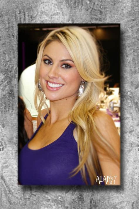 SEMA Spokesmodel Booth Babe Mi Auto Culiacán