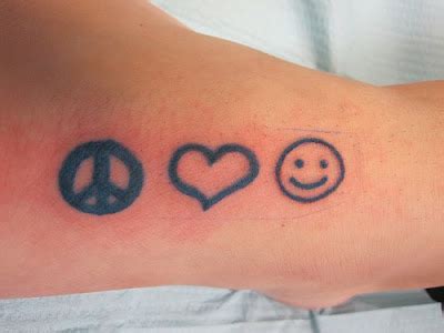 Astoetie's Blog: peace love happiness tattoos