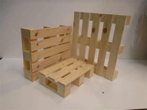 Display Mini Pallets Merchandising Artisan Merchandise Presentation