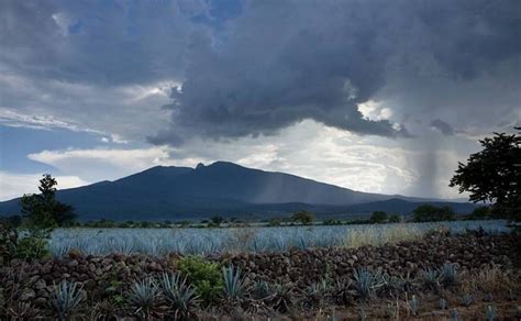 Volcán de Tequila una maravilla natural en el Pueblo Mágico Grupo Milenio