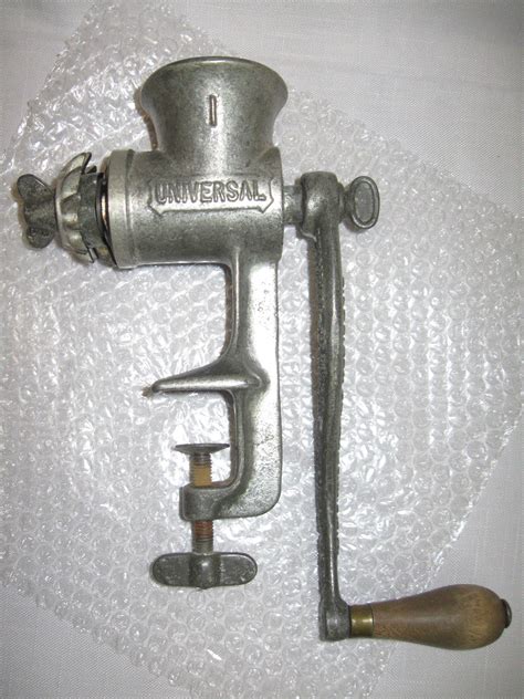 Universal 1 Landers Frary Clark Heavy Food Meat Chopper Grinder