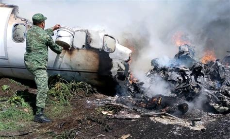 Así fue el rescate del avión que se desplomó de la Sedena en Veracruz