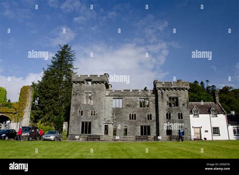 Macdonald Castle Skye Hi Res Stock Photography And Images Alamy