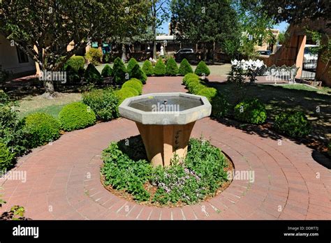 Shopping In Old Town Albuquerque Hi Res Stock Photography And Images