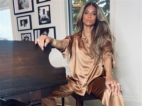 Tiramisu Hair Color Είναι η πιο γλυκιά απόχρωση του φετινού Χειμώνα