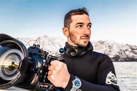 Lukas M Ller Hai Forscher Freediver Speaker