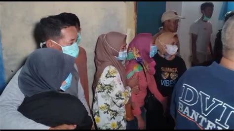 Isak Tangis Keluarga Pecah Jenazah Tertabrak Kereta Di Serang Dibawa