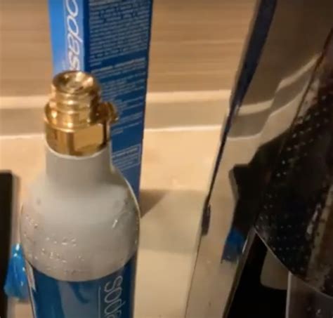 Sodastream How To Change Out A Soda Stream Co2 Bottle Demonstration