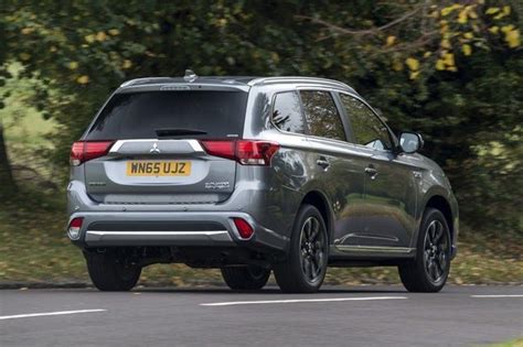 Mitsubishi Outlander Phev 2014 2021 Review Honest John