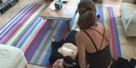 Lesbian CPR Tnaflix