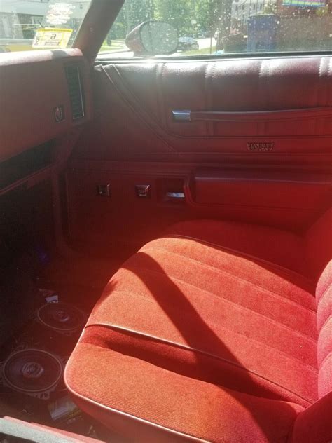 Chevrolet Monte Carlo Red Rwd Automatic Landau Classic Chevrolet