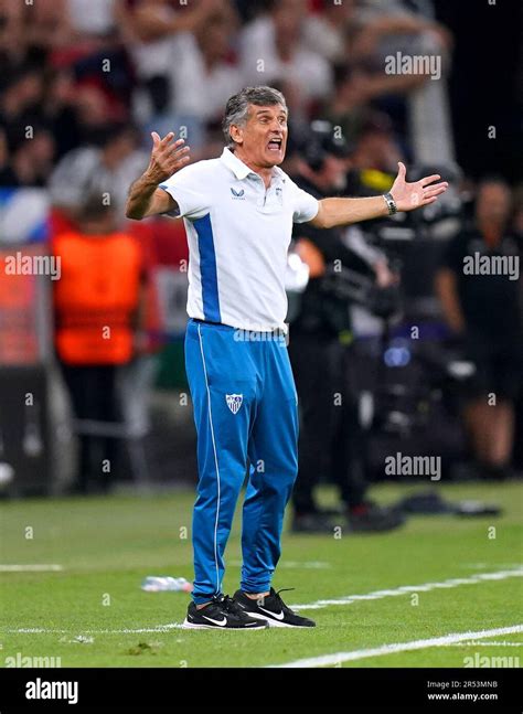 Sevilla Manager Jose Luis Mendilibar During The Uefa Europa League