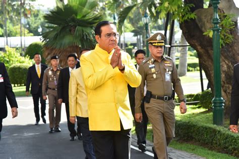 Thai Prime Minister Suspended By Constitutional Court Thailand