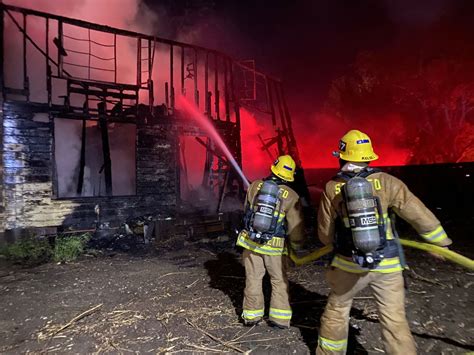 Abandoned home goes up in flames, Isla Vista neighbors say it had lots ...