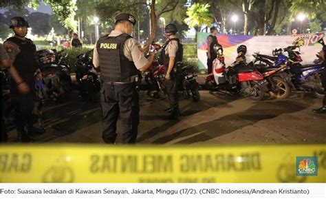 Ledakan Di Monas Polisi Menuju Tkp 88 Bangunan