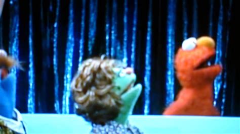 Elmo S Sing Along Guessing Game Part 2 Youtube