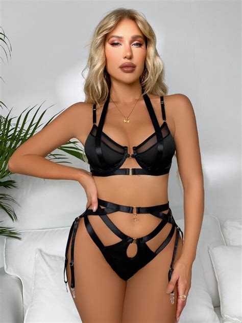 Pack Mesh Insert O Ring Cut Out Garter Underwire Thong Lingerie Set