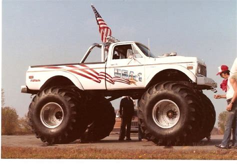 Vintage Usa 1 Monster Truck Photos Off Road Action