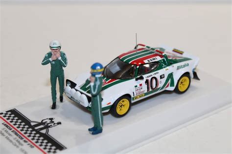 lancia stratos hf  gagnant du rally montecarlo  avec figurine