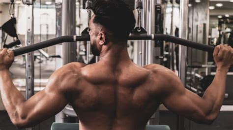 11 Lat Pulldown Variations For A Stronger Wider Back BarBend