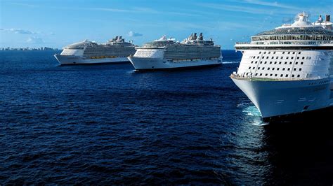 Symphony of the Seas: A Complete Guide to the Largest Cruise Ship in ...