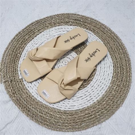 Jual Sandal Teplek Wanita Tali Silang Sendal Flat Cewek Santai Rumah