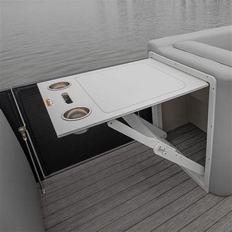 Tritoon & Pontoon Boat Accessories - Manitou