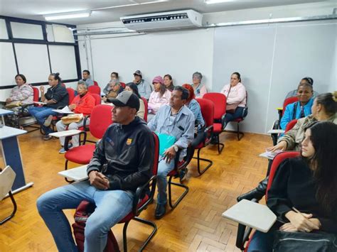 Funsat Entrega Certificados A Alunos Dos Cursos De Qualifica O