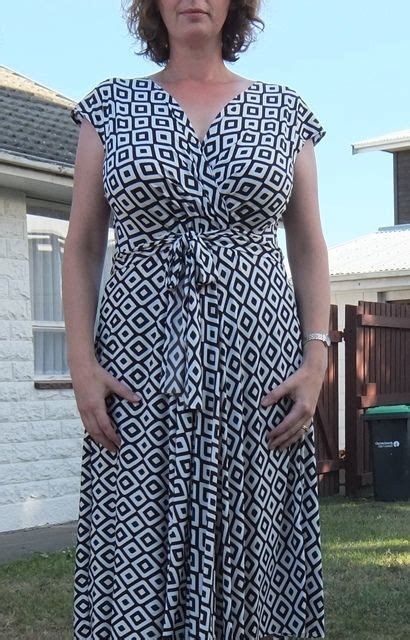 Vogue Patterns Misses Dress Pattern Review By Lareine Vogue