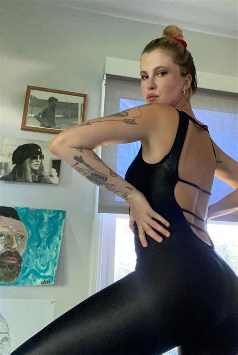 IRELAND BALDWIN – Instagram Photos 05/01/2020 – HawtCelebs