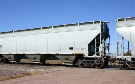 The Indispensable Role Of Hopper Cars In Bulk Cargo Transport Rail