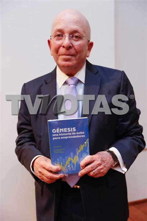 El Actuario Luis Huerta Presentó Su Libro Para Inspirar A Nuevos