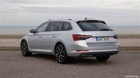 Skoda Superb Combi Iv Plug In Hybrid Rear Three Quarter