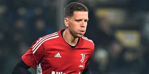 Arsenal Eyeing Surprise Move For Wojciech Szczesny