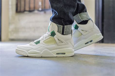 On-Foot Look #TBT Edition // Air Jordan 4 "Classic Green" | Nice Kicks