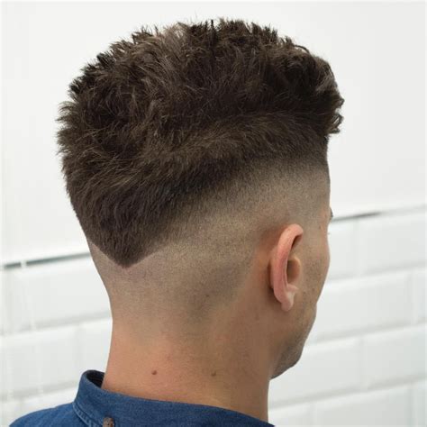 New Haircuts for Men 2018 La forme de la nuque Frizuri bărbătești