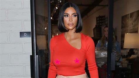 Beim Weihnachts Shopping Kim Kardashian Zeigt Ihre Nippel