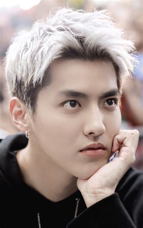 Pin By Bones On 吴亦凡 Wu Yi Fan Kris Exo Kris Wu