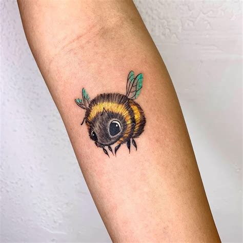 29 Precious Bee Tattoo Ideas To Inspire You Exploretheworls