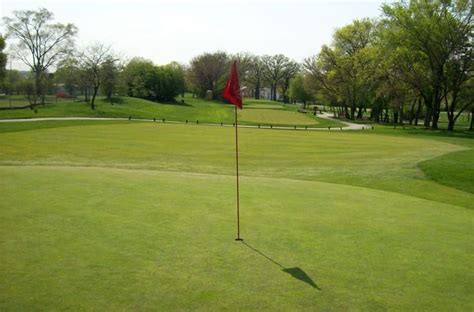 Chicagos Top 10 Nine Hole Golf Courses Chicago Golf Report