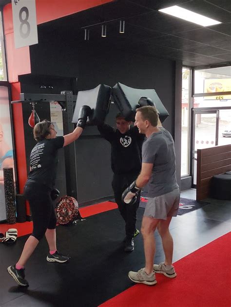 9Round Gym Canterbury 30 Minute Kickbox Fitness